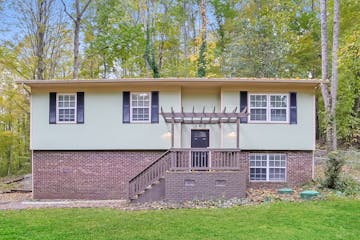 165 CEDAR CIR POWELL, TN 37849